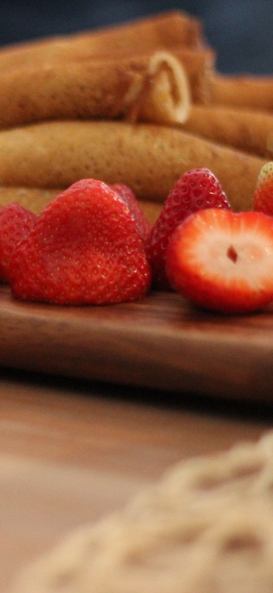 pancakes, muffins, strawberries