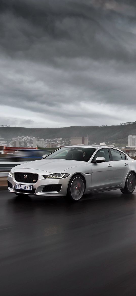 jaguar, xe s, highway, traffic, speed