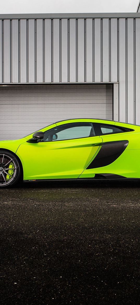 mclaren, 675lt, light green, side view