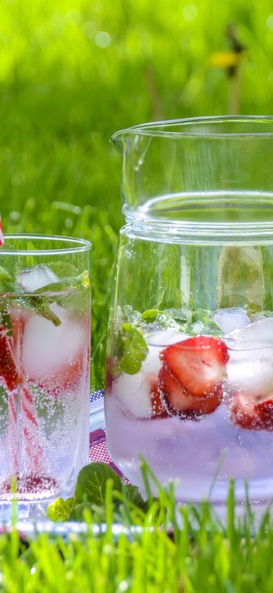 strawberry drink, fruit tea, carafe, glass, drink