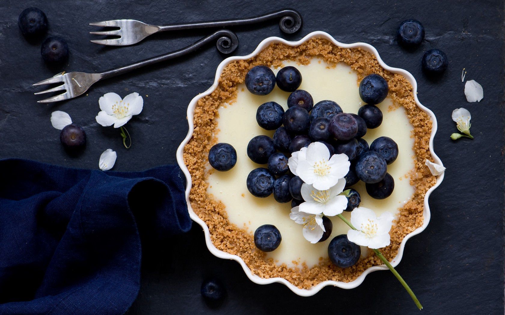 tartlet, blueberries, dessert