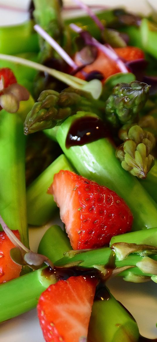 asparagus, strawberry, sauce