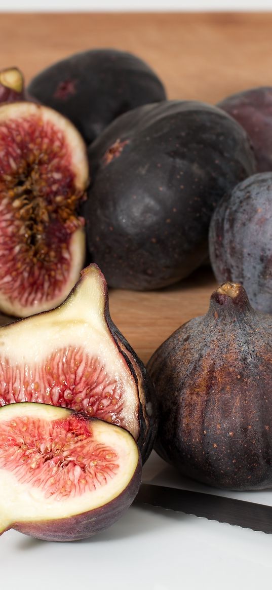 figs, fruit, cutting board