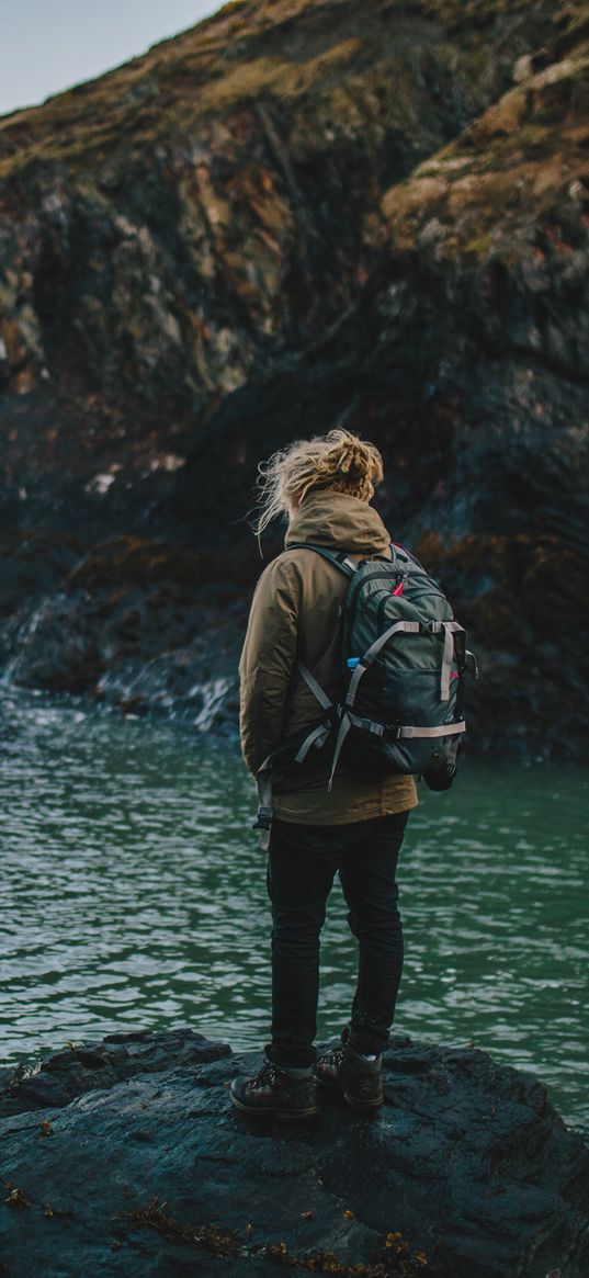 tourist, cliff, rocks, sea