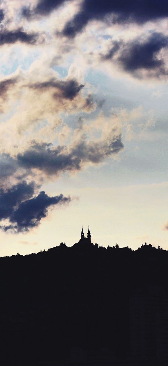 kaisergasse, linz, austria, castle, clouds