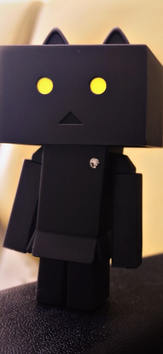 danbo, cardboard robot, danboard