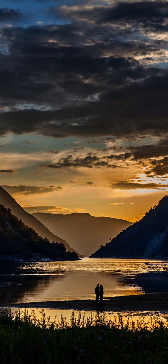 silhouettes, couple, mountains, lake, sunset, clouds, norway