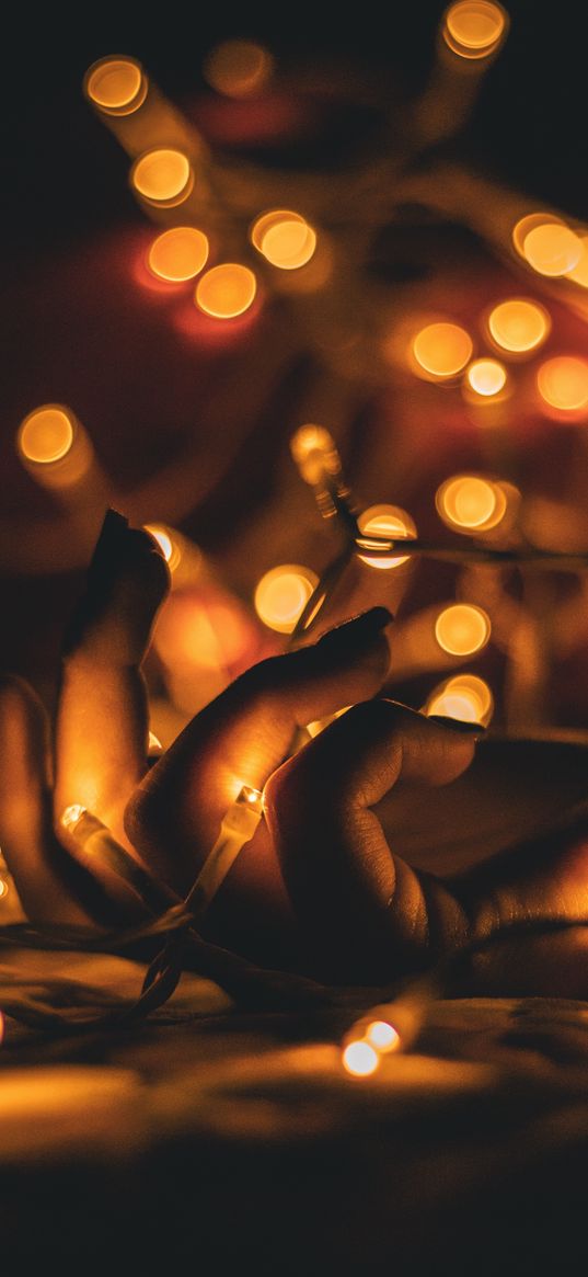 garland, hand, fingers, bulbs, glow, dark