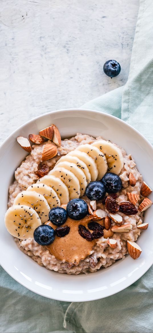 oatmeal, berries, fruits, nuts, breakfast