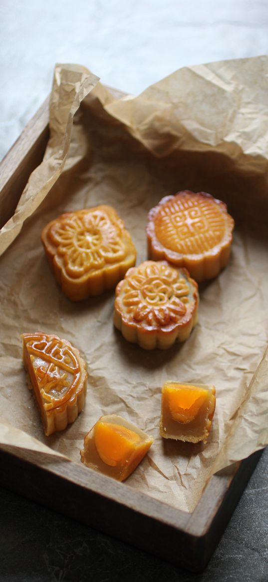 moon cakes, baked goods, dessert