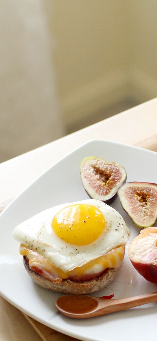 scrambled eggs, figs, fruits, breakfast