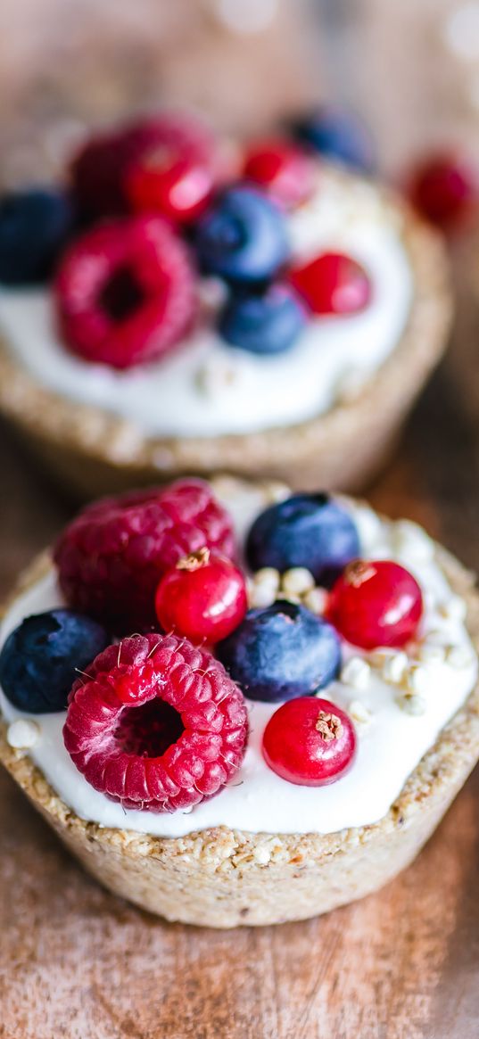 cupcakes, berries, dessert, fresh