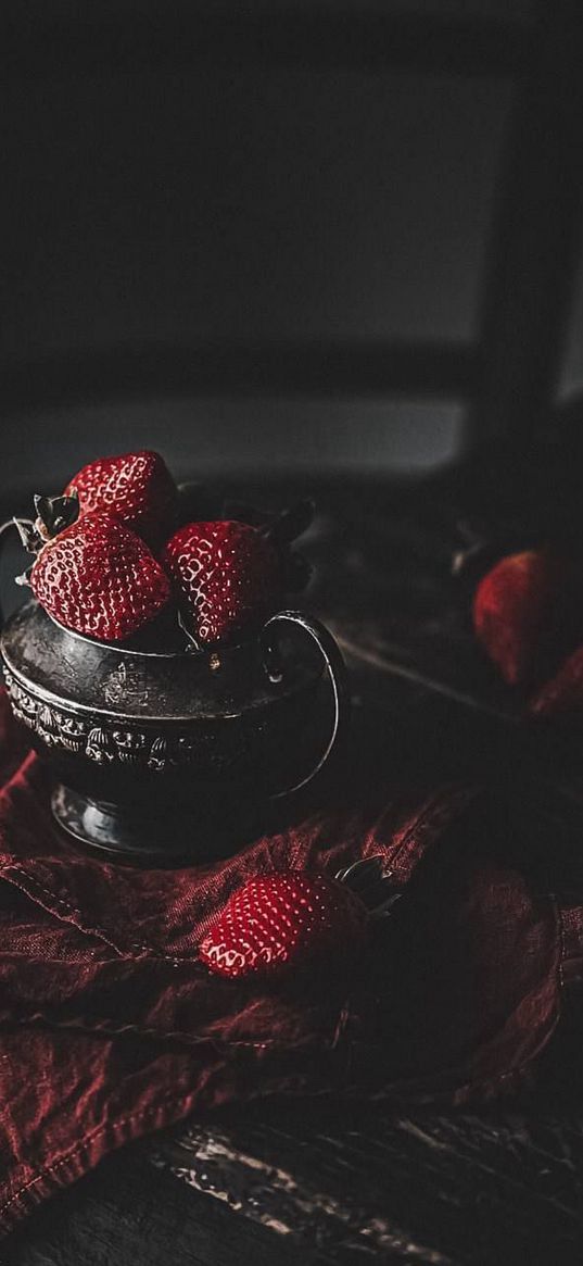 strawberry, berries, still life, red, dark