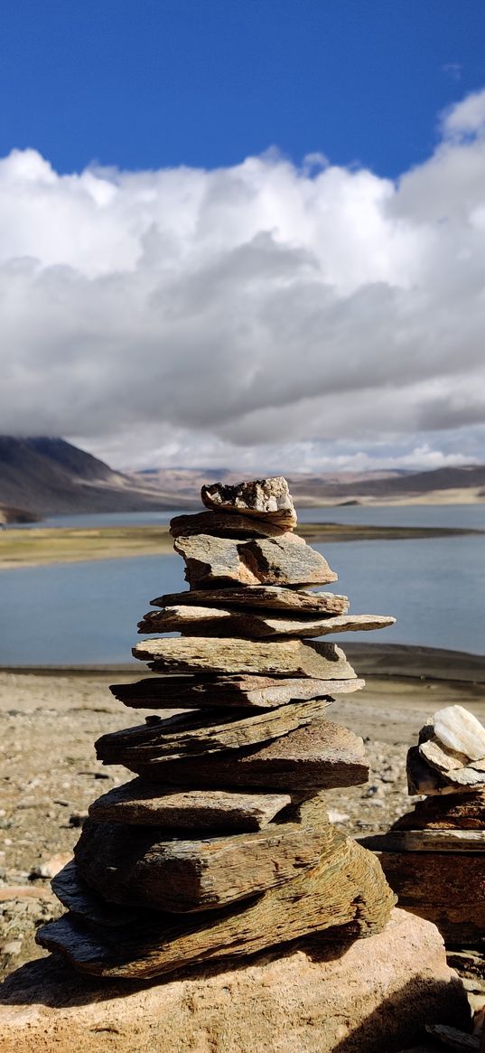 stones, pyramid, ladakh, nature, tsomoriri lake