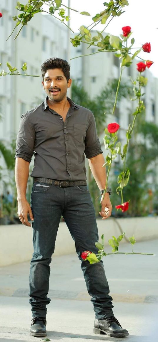 allu arjun, actor, roses, flowers, city