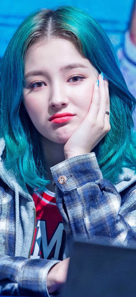 nancy, momoland, k-pop, singer, girl, beautiful, blue hair, unhappy