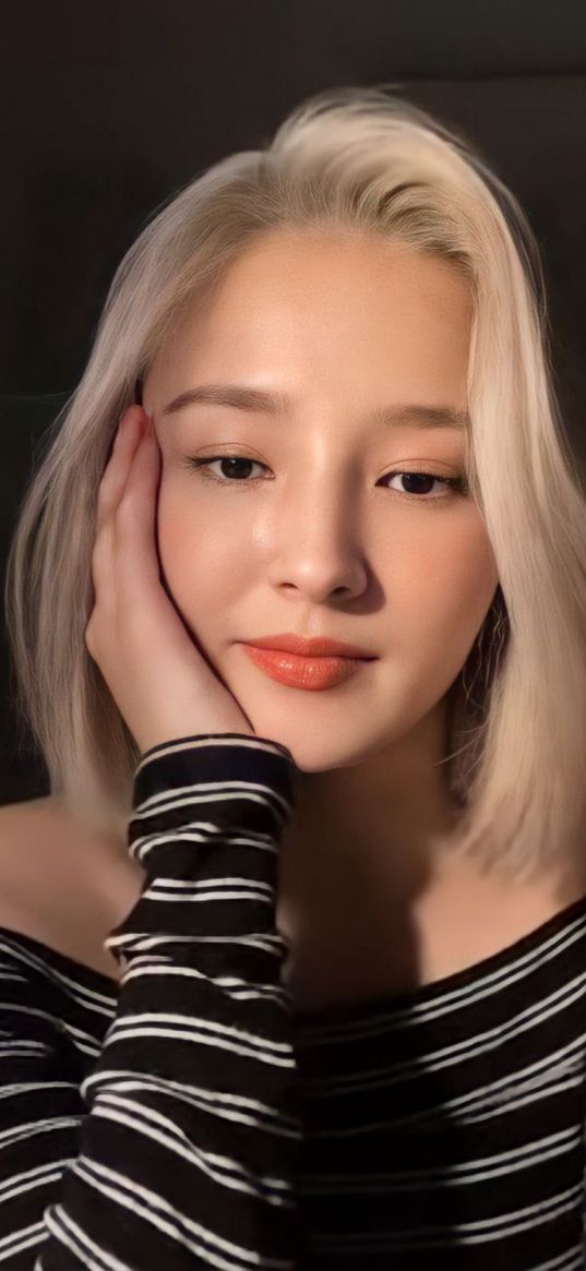 nancy, momoland, k-pop, singer, blonde, girl, beautiful, face