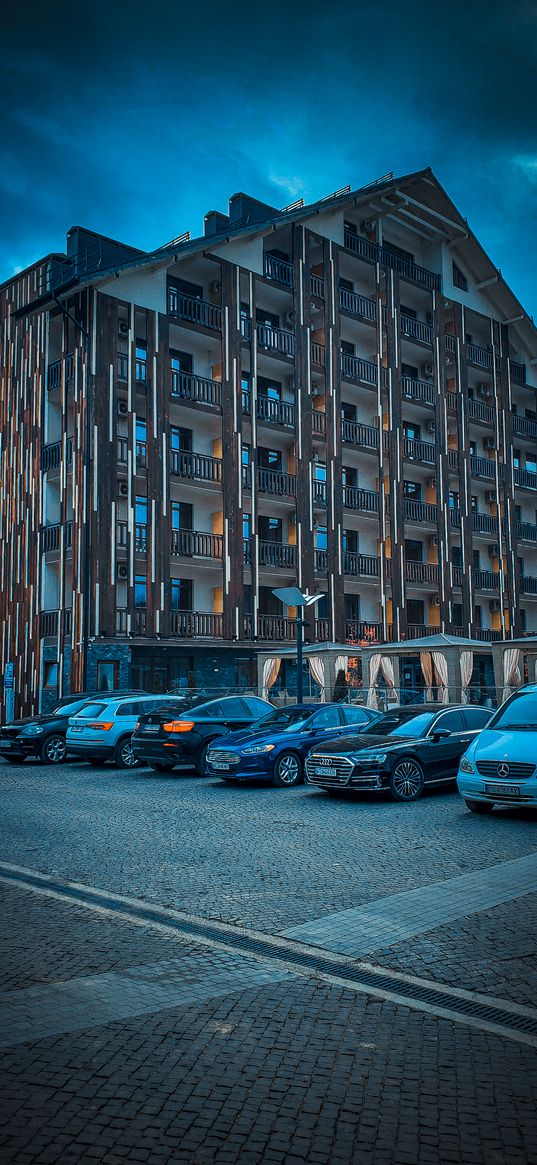 hotel, cars, sky