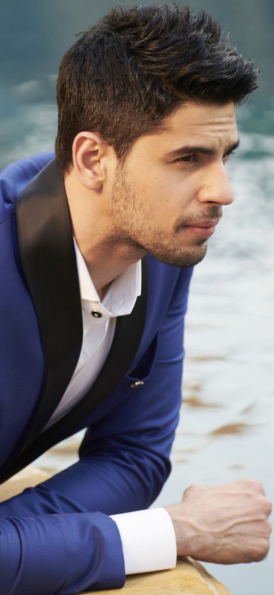 sidharth malhotra, actor, man, business suit, bollywood