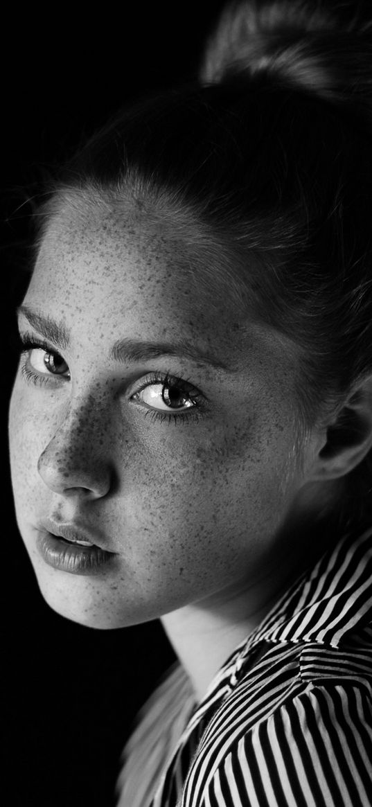 girl, model, freckles, black and white, bw