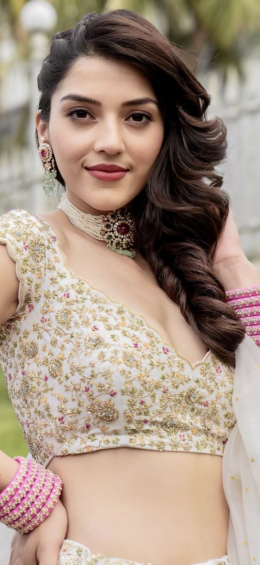 mehreen pirzada, model, actress, girl, bollywood, india