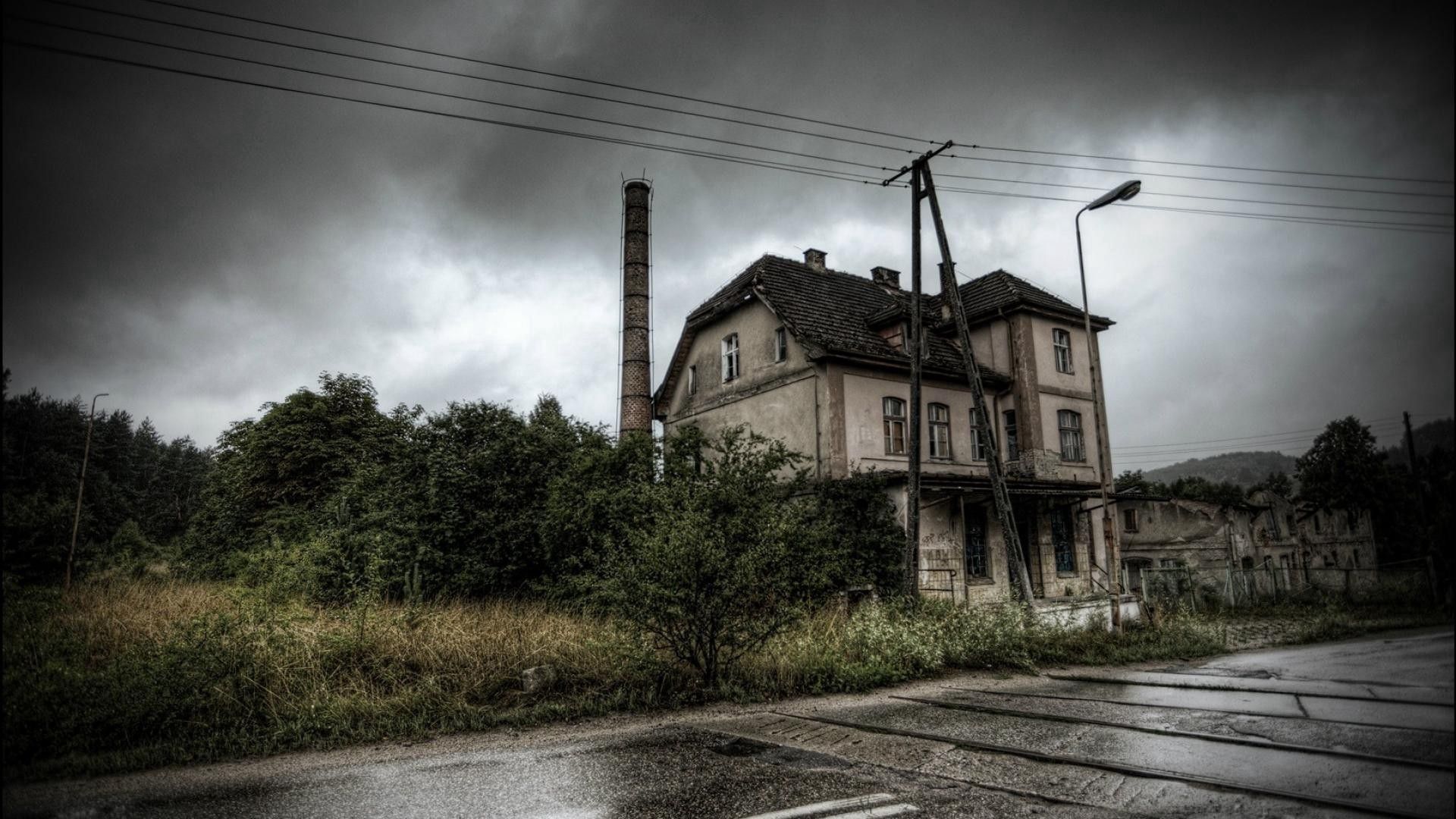 building, abandoned, grass, overcast, hdr