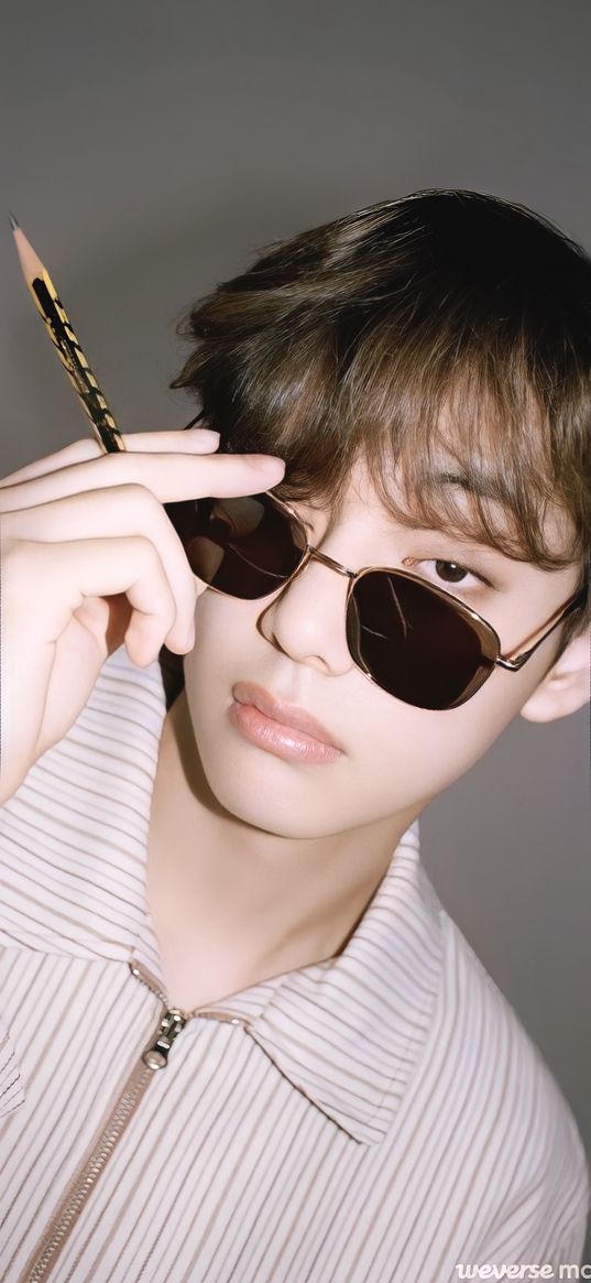 vi, kim taehyung, bts, band, singer, artist, korean, glasses, pencil