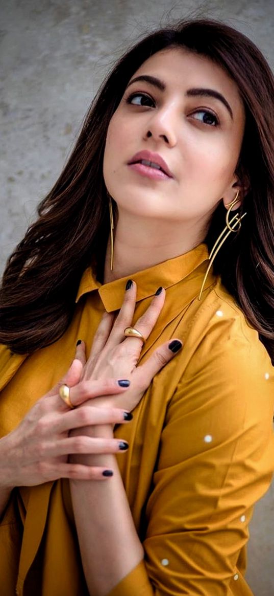 kajal agarwal, actress, bollywood, hands, posing