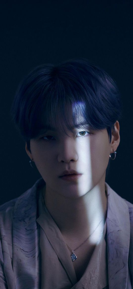 suga, bts, singer, k-pop, idol, darkness, light, portrait