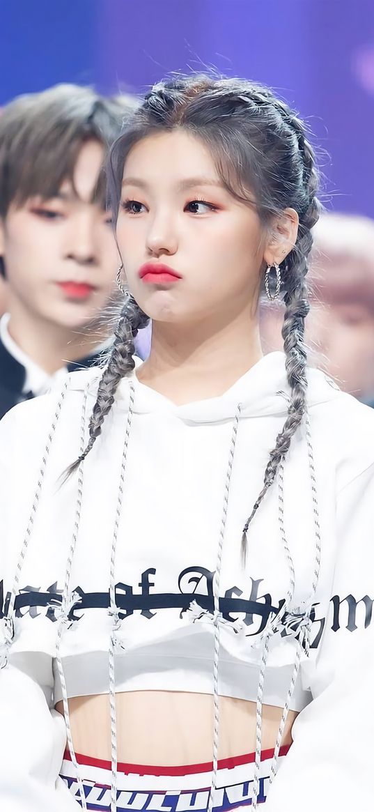 yeji, itzy, white, singer, k-pop