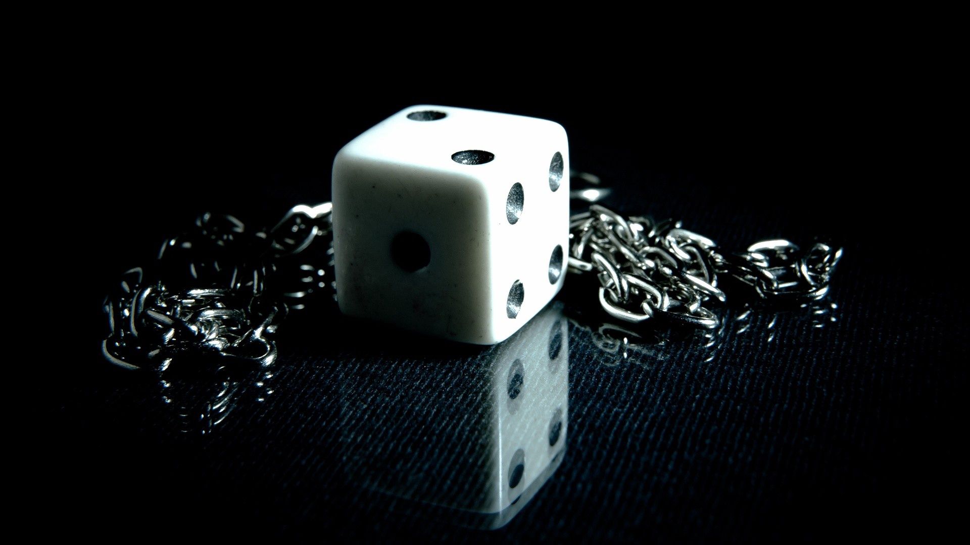 dice, chain, metal, shadow