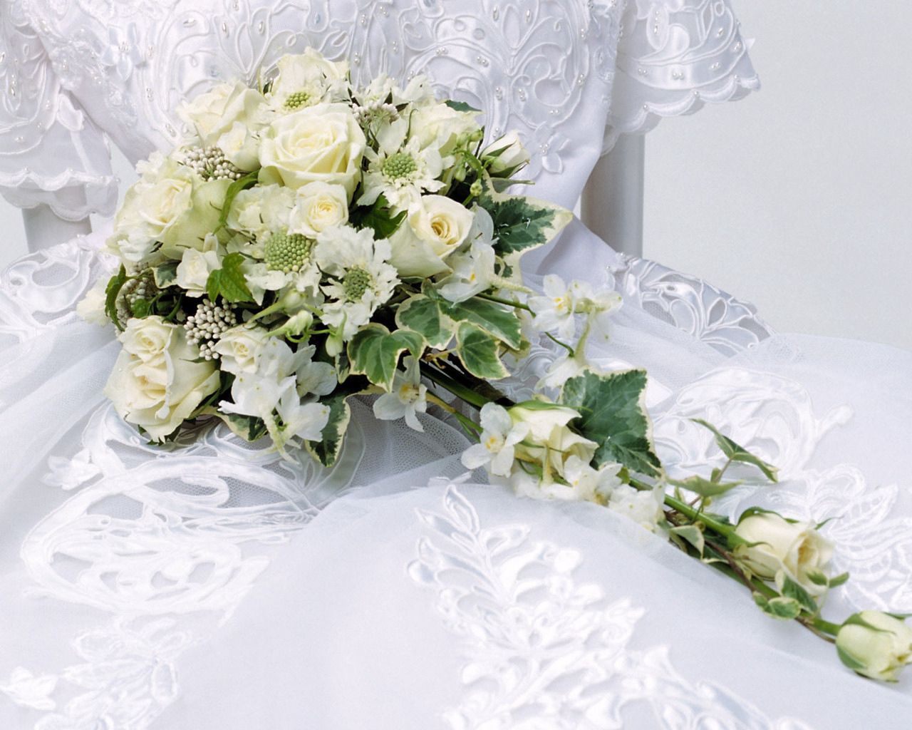 flowers, roses, bouquet, wedding dress