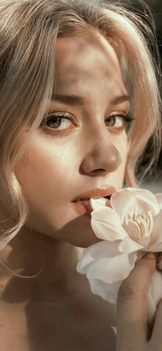 lili reinhart, girl, blonde, actress, flower