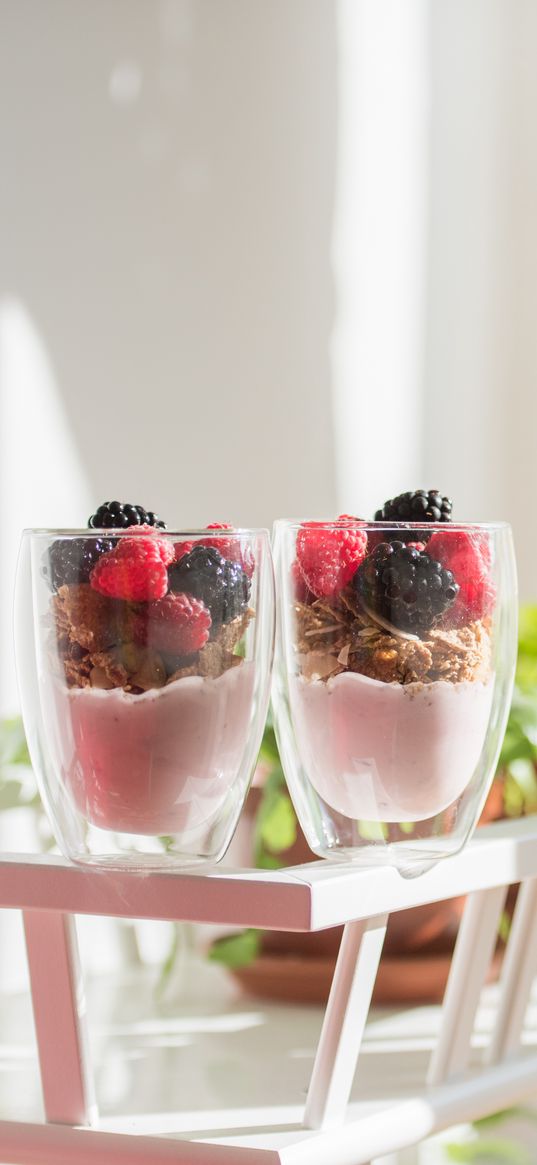 berries, yogurt, glasses, breakfast, dessert