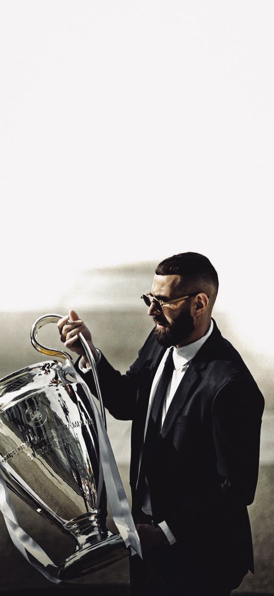 karim benzema, real madrid, trophy, football