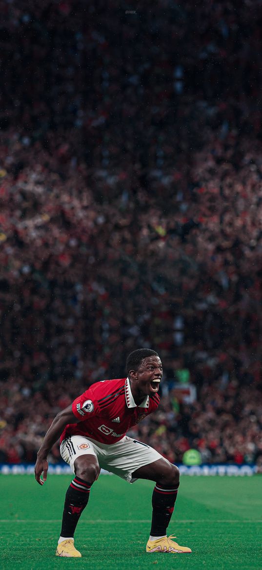 tyrell malacia, footballer, manchester united, stadium, emotions, football