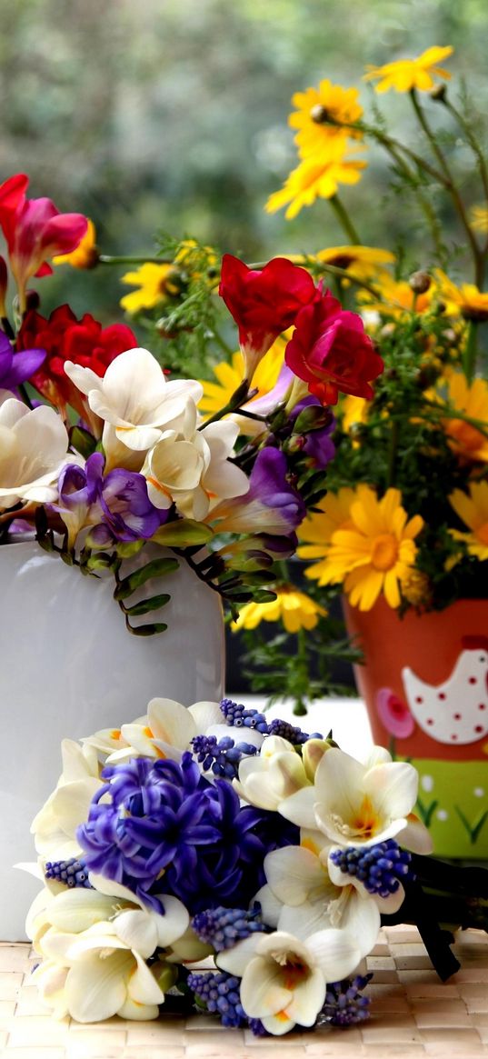 muscari, hyacinths, bouquet, daisies, crocuses, pot, vase, table