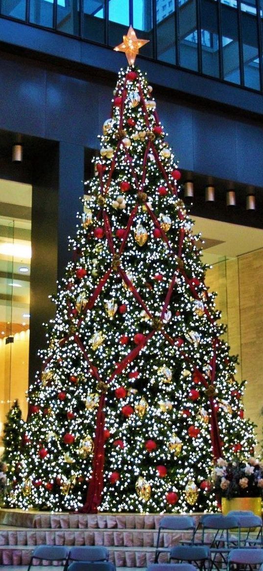 tree, christmas, holiday, garland, street