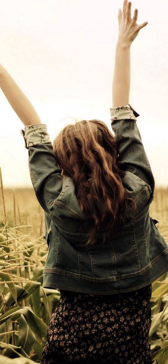 brunette, box, jump, mood