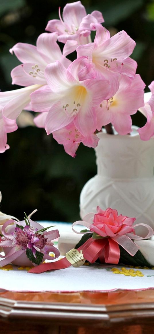 flowers, vase, roses, bags, bows, candles, table