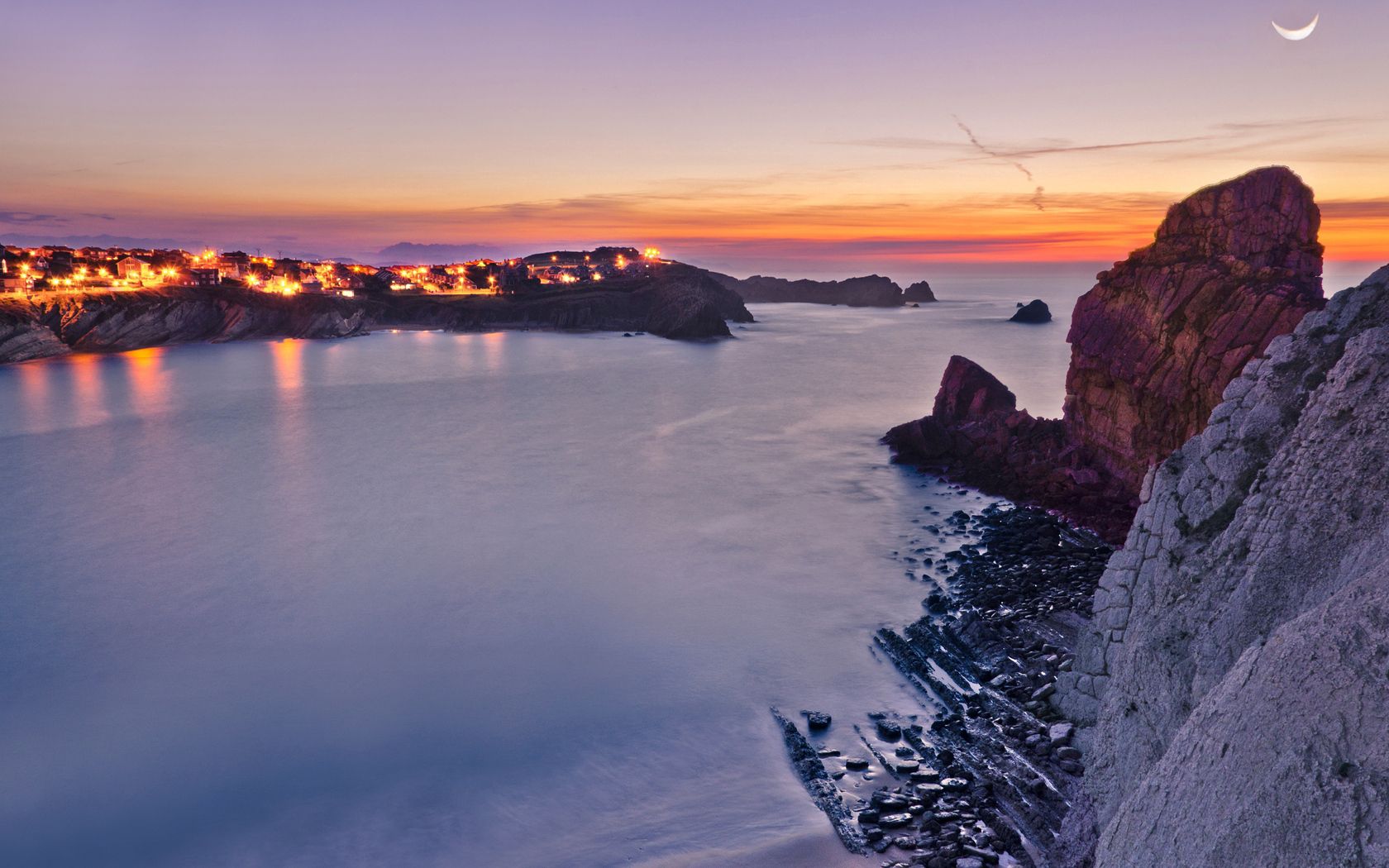 city, fires, rocks, twilight, moonlight