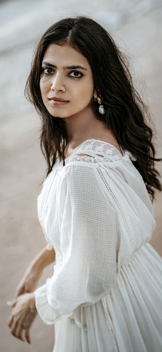 malavika mohanan, actress, girl, white dress