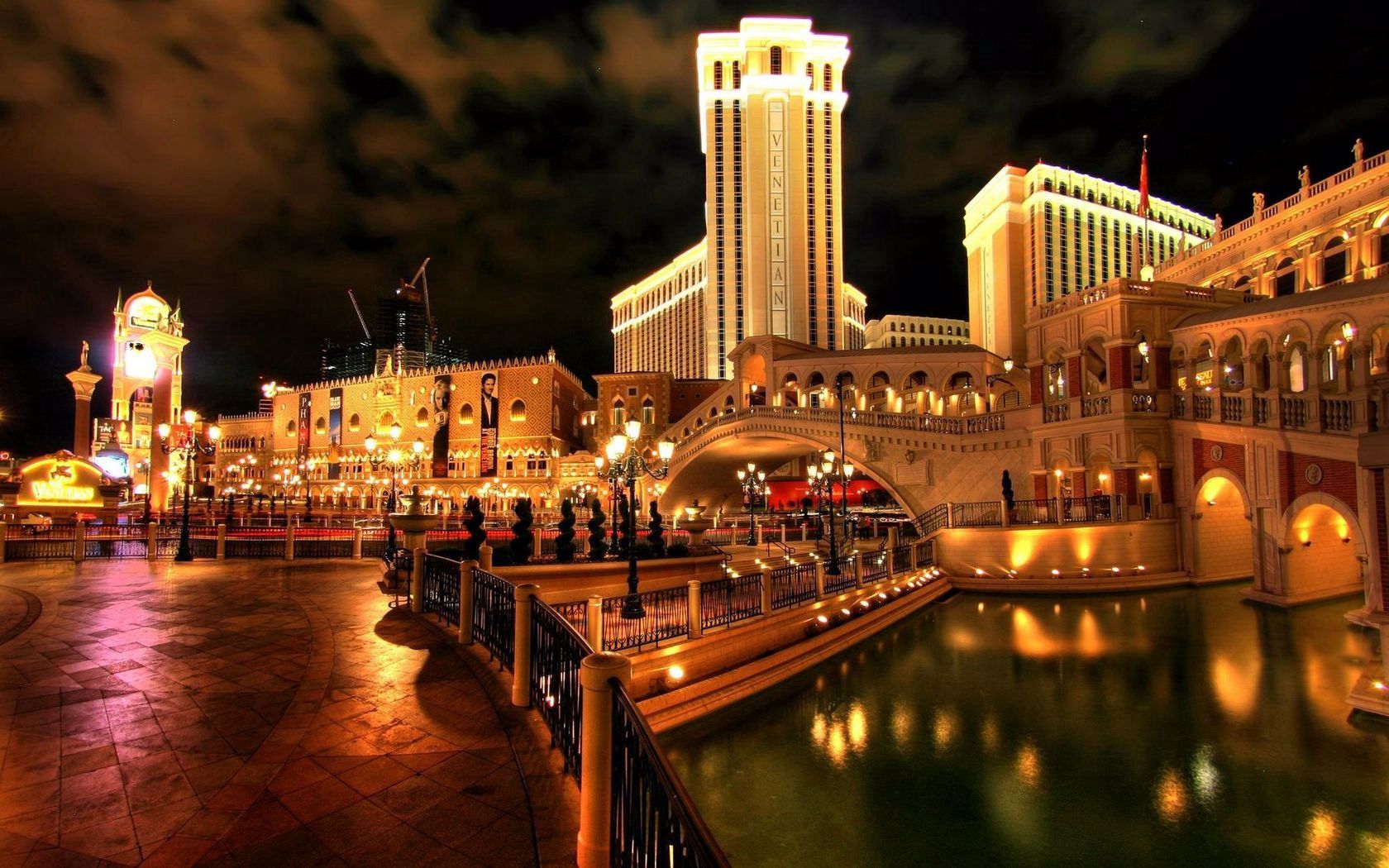 city, las vegas, hotel, venice, bridge, beautiful, bright, night, lights, lit, reflection, water