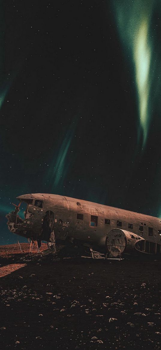 space shuttle, astronaut, crash, smashed, planet, northern lights, starry sky, space, night