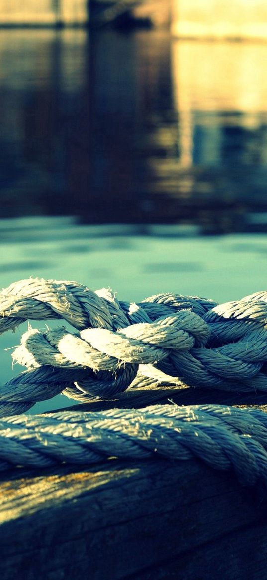 rope, water, shine