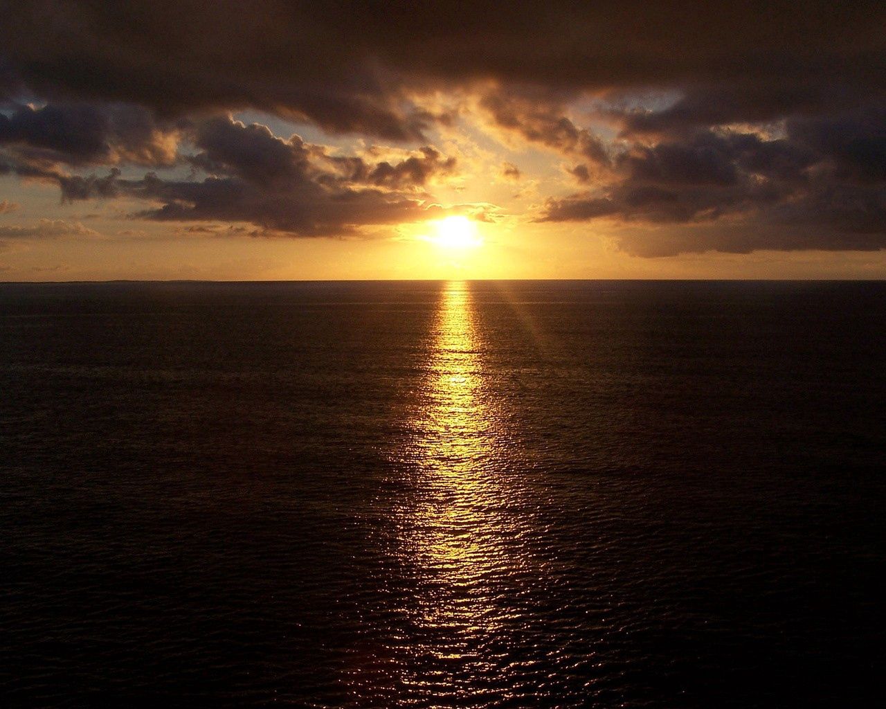 sunlight, line, sea, beams, clouds, reflection, ripples