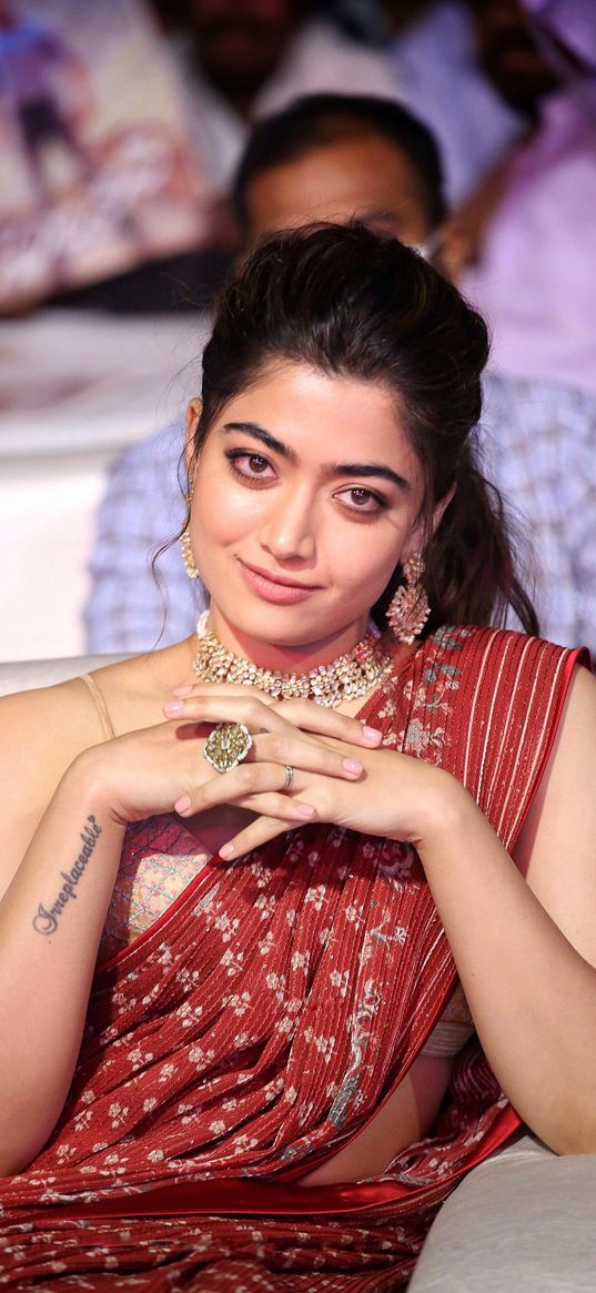 rashmika mandanna, actress, model, bollywood, sari, pose