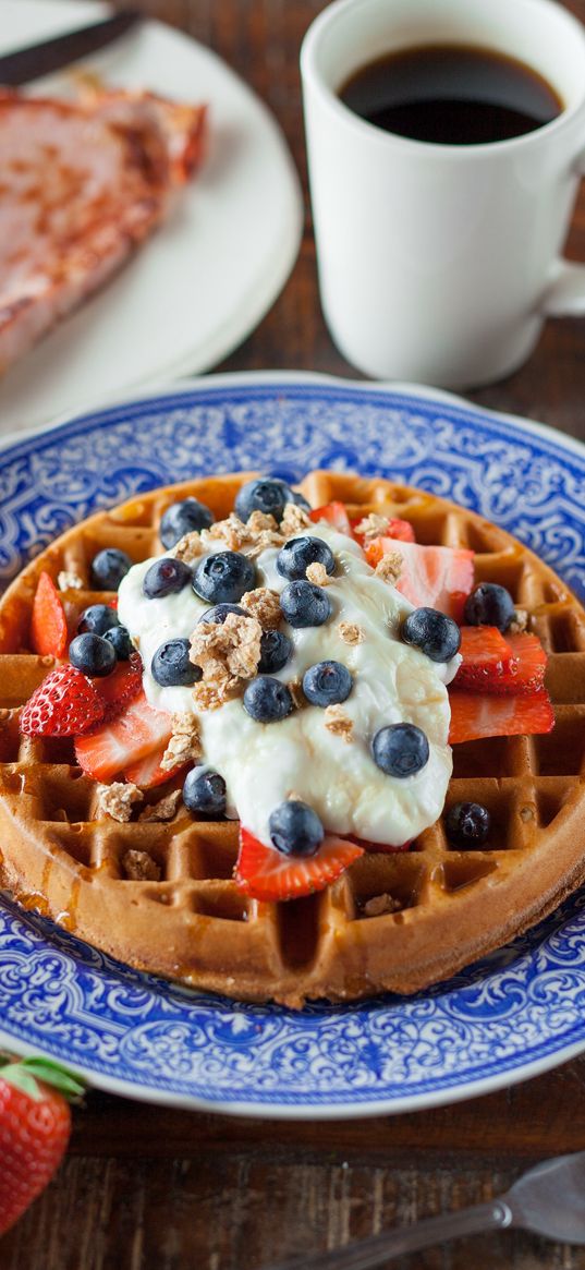 belgian waffle, waffle, berries, topping, dessert