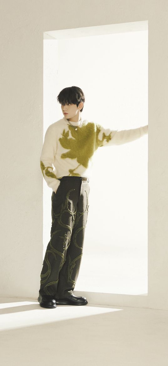 soobin, k-pop, rapper, boy, chain, sweater, room, white