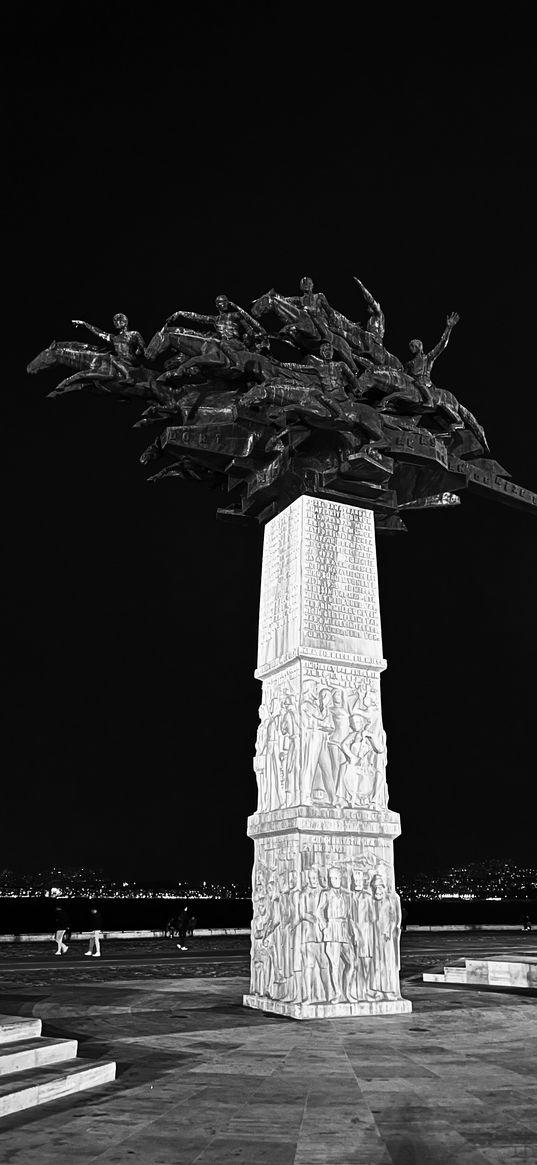 monument, city, night, black and white